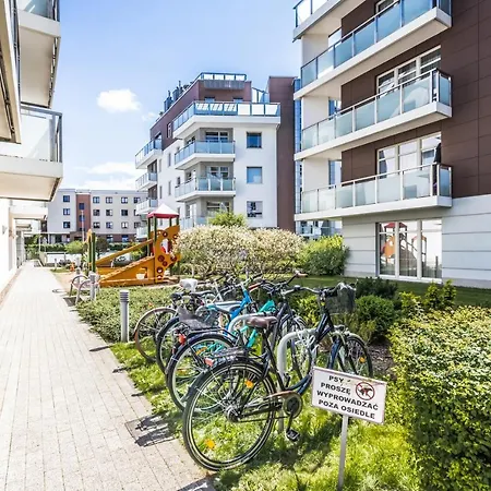 Czarny Dwór By Renters Apartamento *