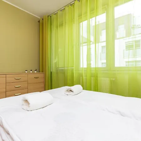 Czarny Dwór By Renters Apartamento